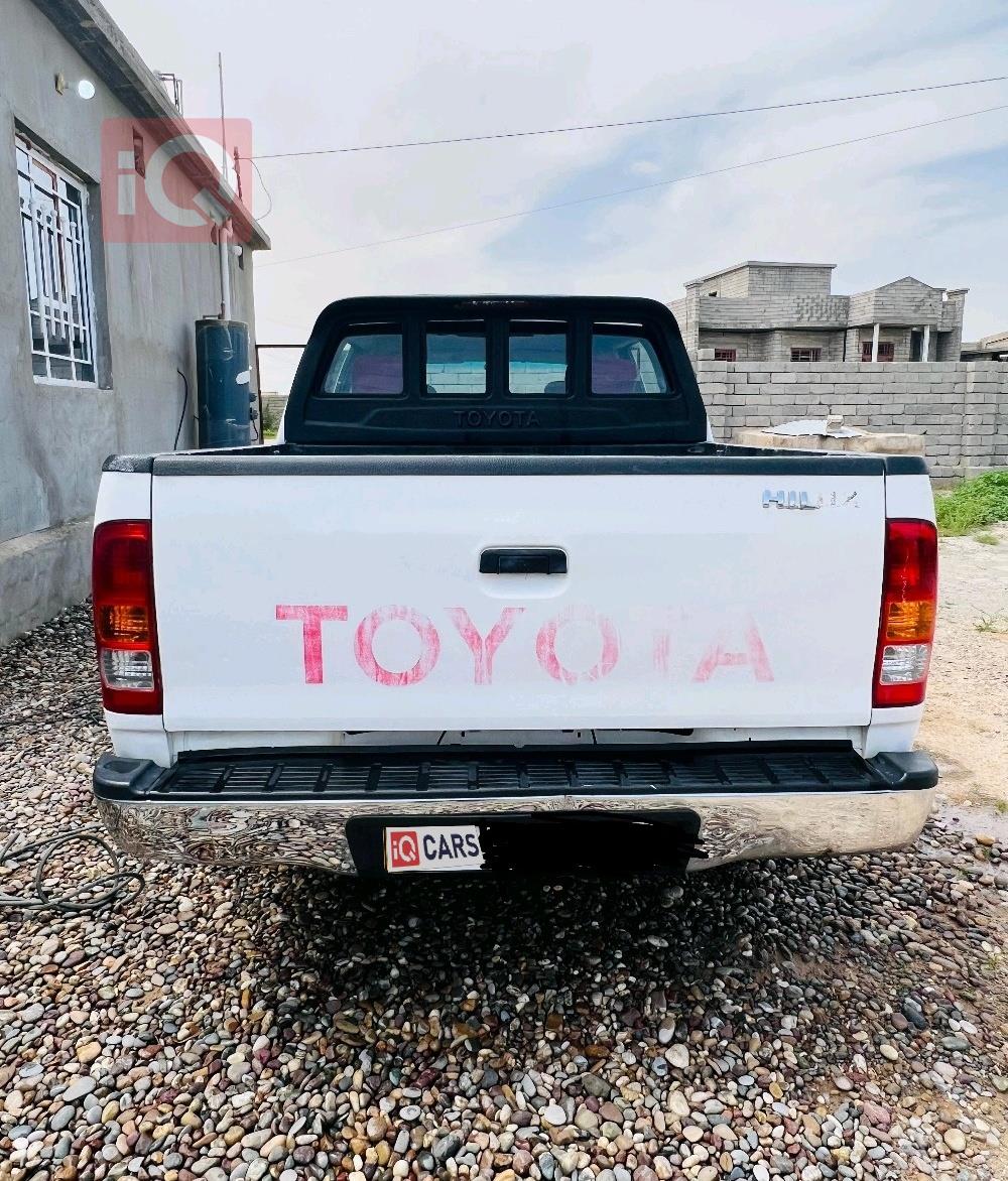 تويوتا هايلوكس